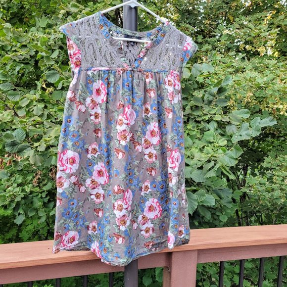 Suzanne Betro Tops - SOLD: Suzanne Betro 2X Plus Cottagecore Floral Lace Tunic Flowy Rayon Top